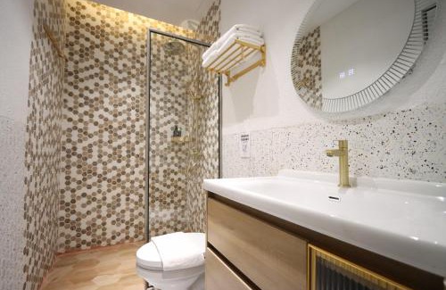 Sei Pinang House | Casabella Homestay 301 Batam Penuin