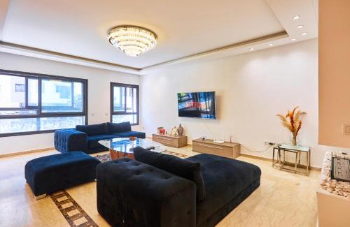 Racine Apartment | Casablanca 3 Bed Unit in Triangle Dor With Parking
