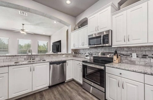 College Station House | Casablanca your modern home away from home.