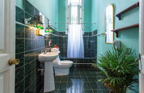 El Vedado House | CasaCaribbeanBlue 1927
