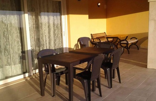 Capitana Villa | Casacilla, modern semi-detached villa with view and garden
