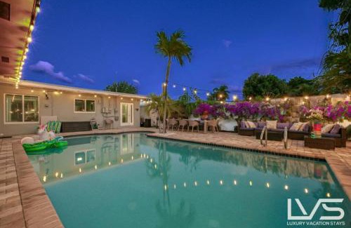 Poinsettia Heights House | CasaDelMar- Outdoor Oasis Heated Pool 5 Min 2 Beach