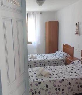 Mansilla de las Mulas House | Casadidoru