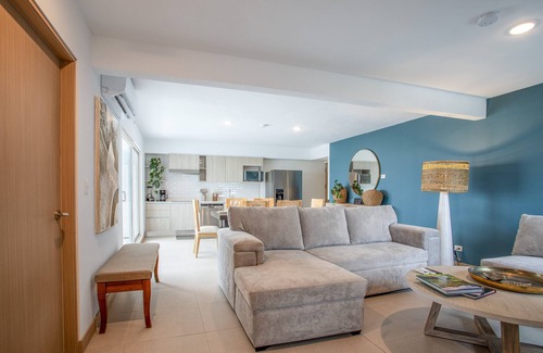 Cerro Plano Apartment | CASAGO 1102, BRAND NEW RENTAL with Spectacular Ocean Views