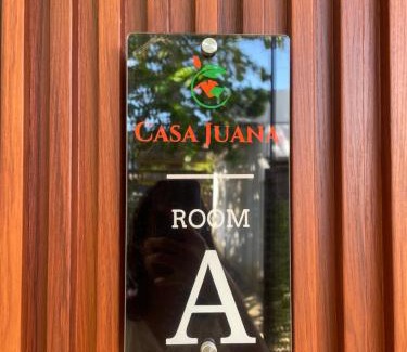 Carles Bed & Breakfast | CasaJuana Room Rental