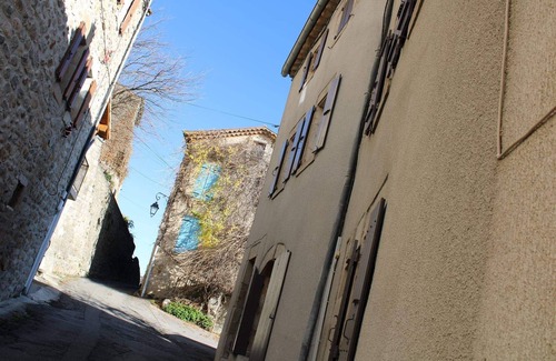 Joyeuse Apartment | Casal Vital gîte sud Ardèche