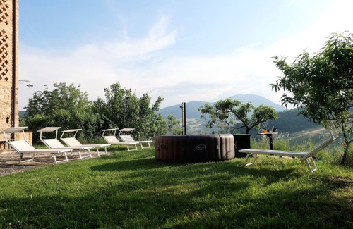 Specchio Villa | Casale Al Merlo Angelico Free WiFi