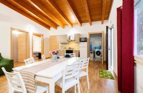 Settingiano Apartment | Casale Carolea