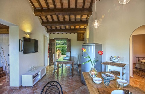 Acqualagna Villa | Casale degli Ulivi 12 by Marche Holiday Villas