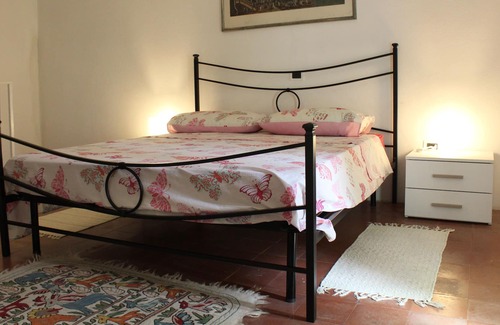 Castel San Pietro Terme Apartment | Casale dei Conti Holiday Apartments - I Calanchi Apartment