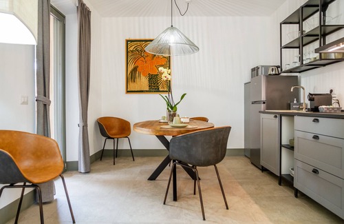 Saline Sadun Apartment | Casale Lorenzo - Apartment 4 with private terrace, shared garden and air conditioning