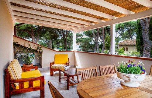 Saline Sadun Apartment | Casale Lorenzo - Apartment 4 with private terrace, shared garden and air conditioning