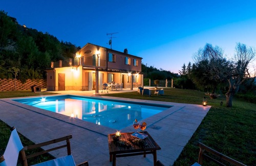 Carassai Villa | Casale Principessa 6+2, Emma Villas