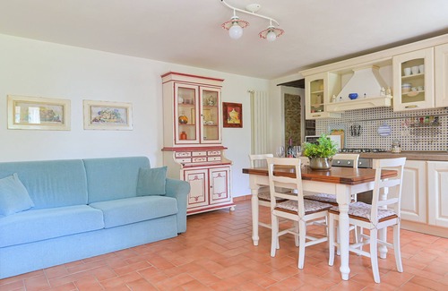 Strettoia House | CASALE STRETTOIESE - BIANCOSPINO Typical Stone farmhouse on Versilia Hills