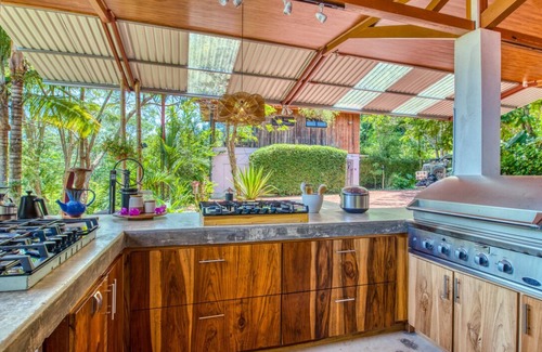 Lagunas de Baru House | CasaLongnOcean view Paradise close to Dominical beach!