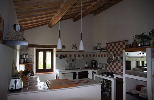 Mergo House | 'Casapietra Assolata' - Rustico in fantastic location with pool