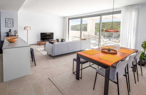Casares Apartment | Casares Green 2365 Golf & Luxury