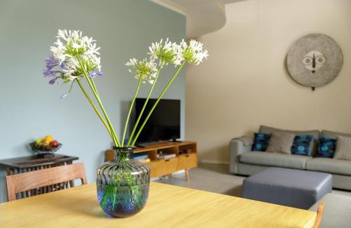 Campanha Apartment | Casas Da Formiga - Riverview Terrace and Pool