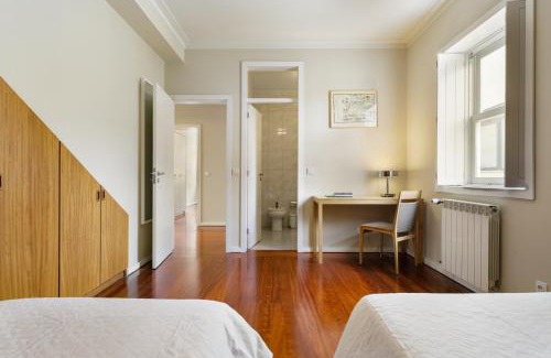 Campanha Apartment | Casas Da Formiga - Riverview Terrace and Pool