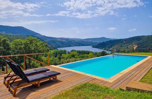 Castelo de Paiva House | Casas de Gondarem by the Douro Valley