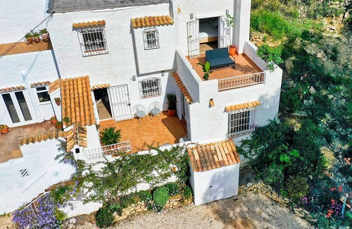 Turre House | Casas de KoKo - a terraced house in a quiet natural setting