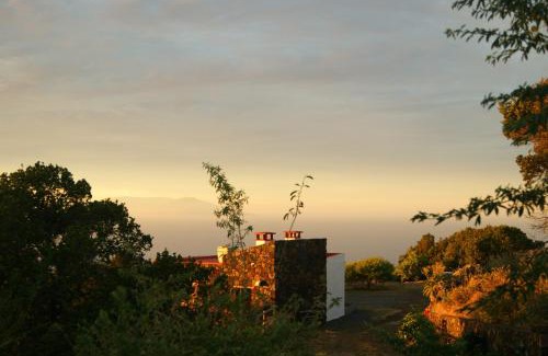 Valverde House | Casas del Monte