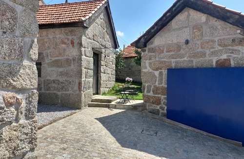 Sao Simao Cottage | Casas do Arrabalde, Guest accommodation, village of Gouveia, S. Simon Amarante