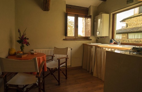 Monfero House | CASAS DO CAMPO - ALPENDRE (2 pax)