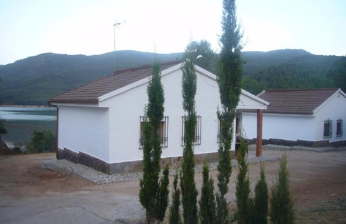 Santiago-Pontones House | Casas El Hoyazo