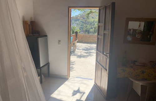 Yelapa Apartment | CASAS LAS PAROTAS 1-Room Studio Apartment with rooftop patio overlooking Bay