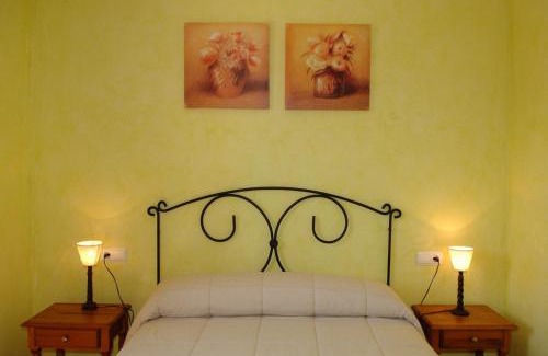 Los Valientes House | Casas Rurales El Viejo Establo