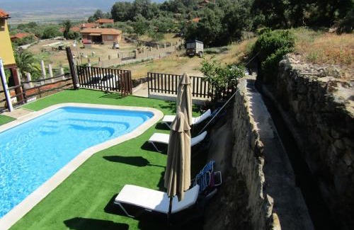 Casas del Monte House | Casas Rurales La Dehesa