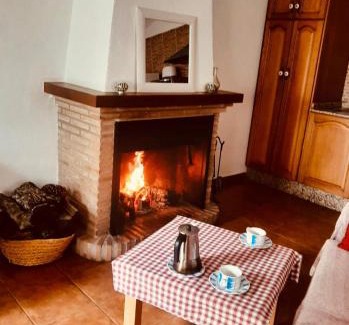 Majada Carrasca House | Casas Rurales Mirador del Mundo