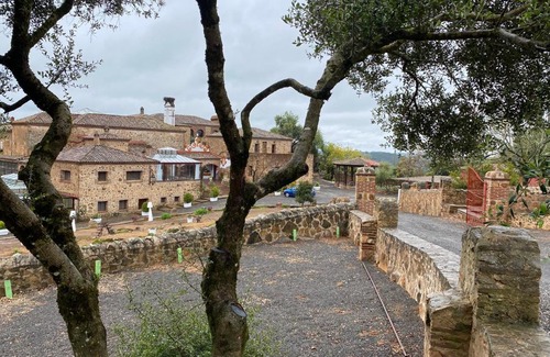 Almendral House | Casas Rurales Monasterio de Rocamador