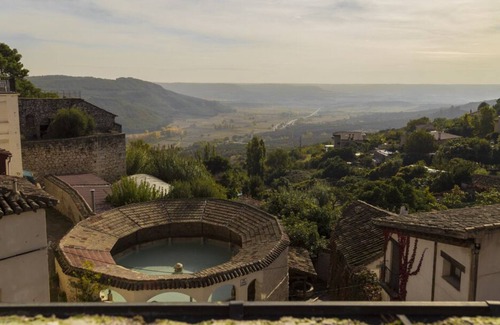 Horche Cottage | Casas Rurales Tio Mora for 26 people and 40 minutes from Madrid
