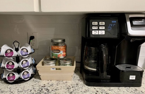 Baytown House | CasaVine@Baytown, E. Houston Getaway!