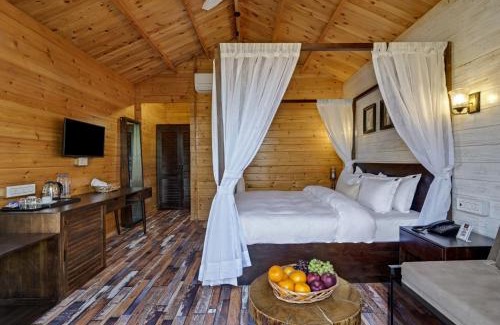 Abu Road Hotel | Casawood Resort - A Luxury Private Pool Villa On Mount Abu Road