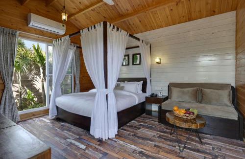 Abu Road Hotel | Casawood Resort - A Luxury Private Pool Villa On Mount Abu Road