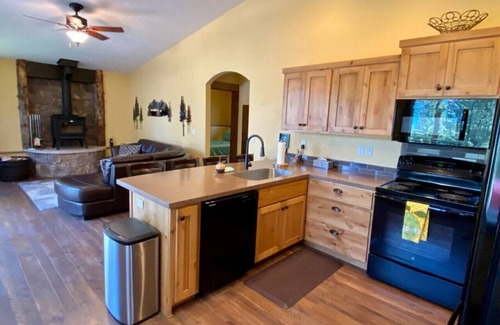 Cascade Apartment | Cascade Cottage .