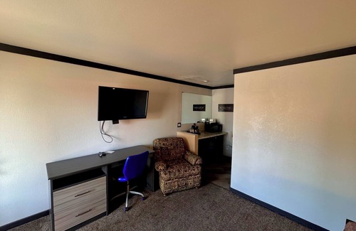 Larkspur Hotel | Cascade Lodge