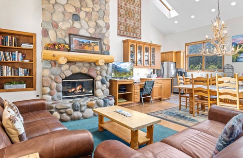 Aspen Brook House | Cascade Mountain Home By Estes Park Homes 6 Bedroom Home