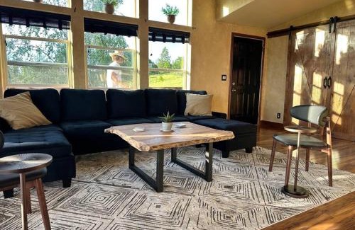 Eagle Point House | Cascade Sunset House - Crater Lake Adventures!