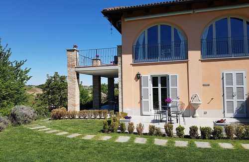 Castiglione Tinella Apartment | Cascina del Noce - Asti