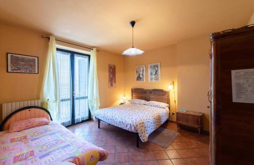 Cellarengo House | Cascina Papa Mora
