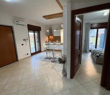 Frattocchie Apartment | Casetta accogliente indipendente con parcheggio privato