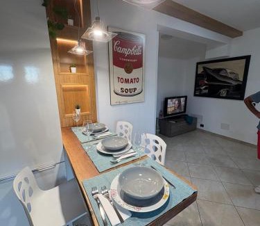 Frattocchie Apartment | Casetta accogliente indipendente con parcheggio privato