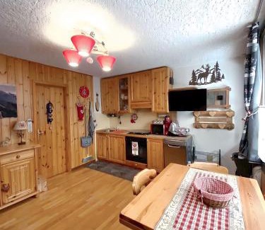 Folgarida Apartment | Casetta dei Cuori - Alpine Style Cozy Apartment