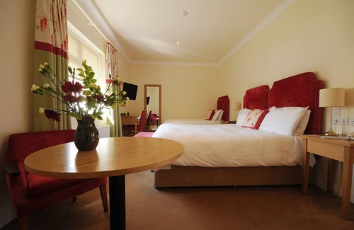 Glengarriff Hotel | Casey's Hotel Glengarriff