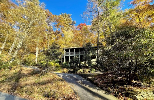 Cashiers Cottage | Cashiers Cottage - central location, 5 min to downtown, dog-friendly