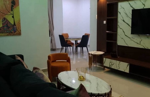 Benin City Apartment | CASHMERE APARTMENT